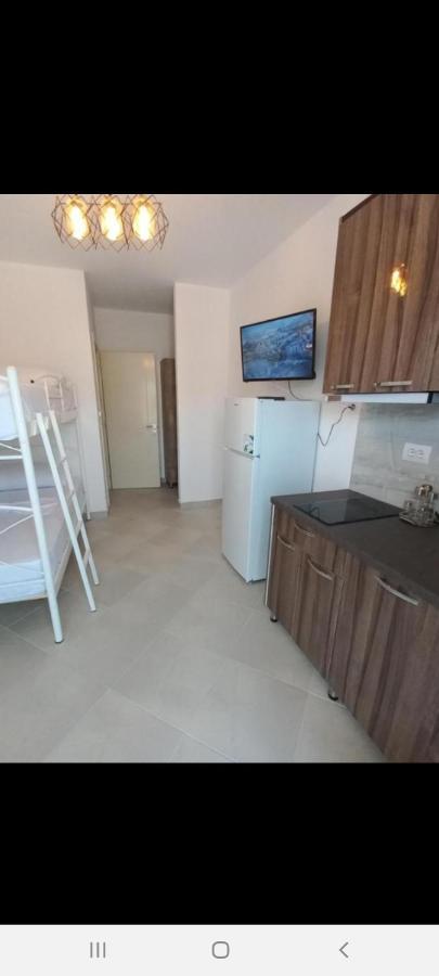 Arjan Dyli Guesthouse Ksamil Eksteriør bilde